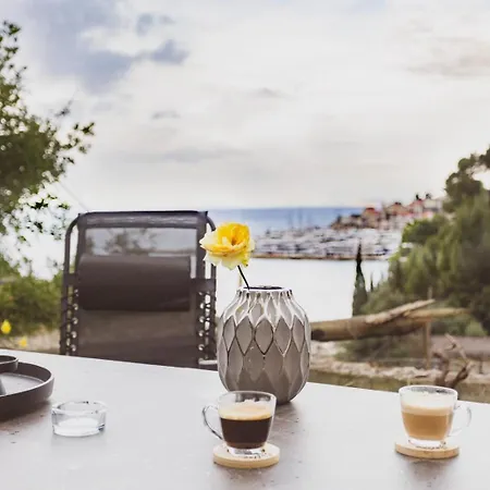 بيت للعطل Laganini