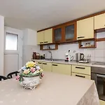 Laganini * Jesenice (Split-Dalmatia)