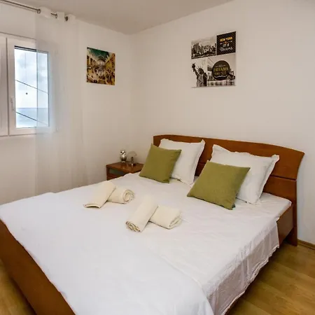 Laganini 度假居 *