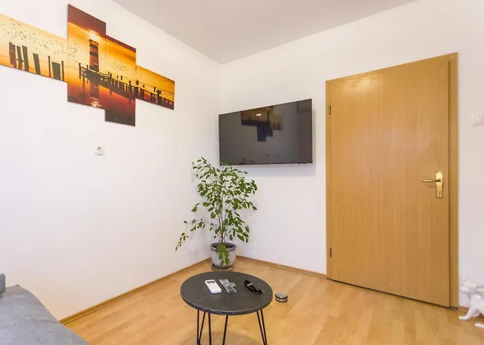 Laganini Jesenice (Split-Dalmatia)